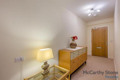 8651559-interior01.jpg