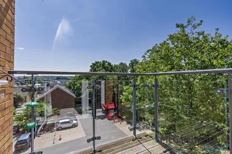 8653804-exterior01-800.jpg