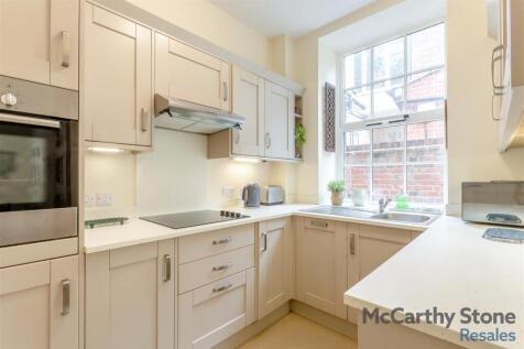 8651518-interior01.jpg