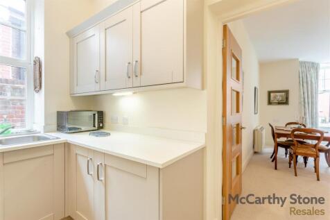 8651518-interior02.jpg
