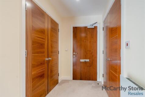 8646880-interior17.jpg