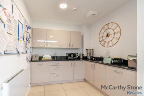 8646880-interior20.jpg