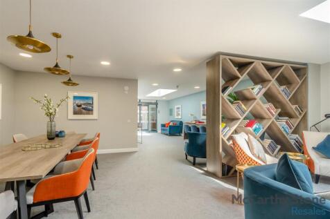 8646880-interior21.jpg
