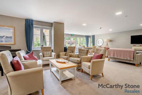 Homeowners Lounge