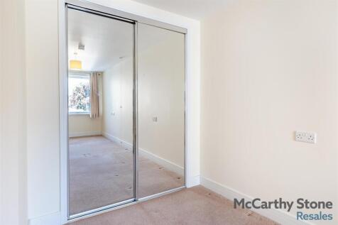 8650627-interior25.jpg