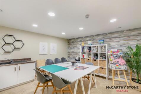8607231-interior06.JPG