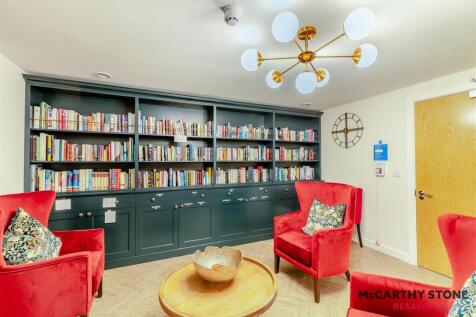 8607231-interior07.JPG