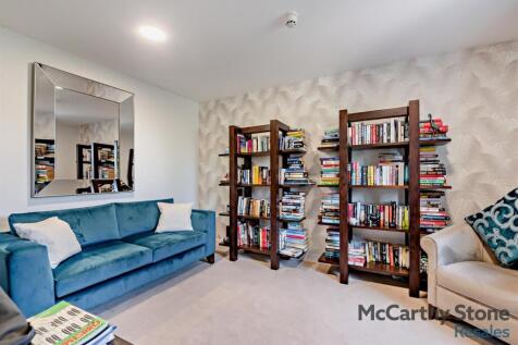 Homeowners Lounge