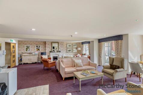 Homeowners Lounge