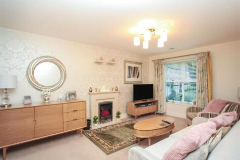 Living Room.jpg