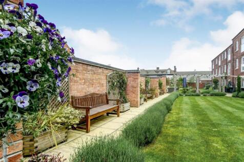 Communal Gardens..jpg