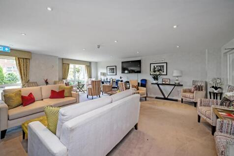 01-2fc1JPH-83517-11 landmark Place-2-medium.jpg