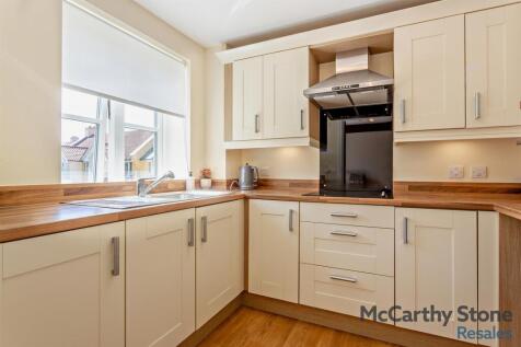 Kitchen: