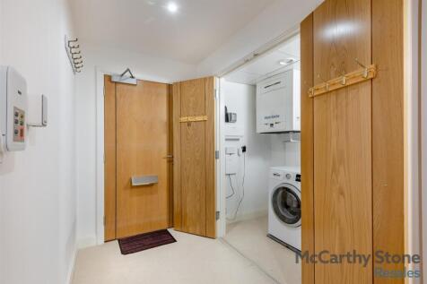8654339-interior01.jpg