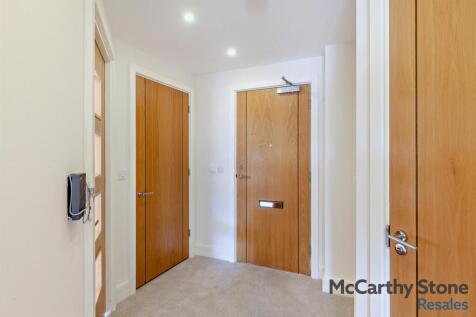 8653837-interior16-800.jpg