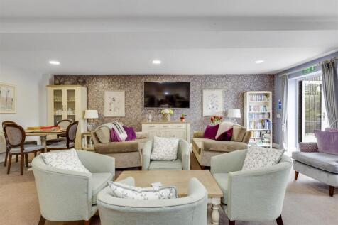Homeowners Lounge