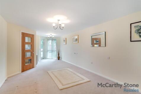 8657088-interior10.jpg