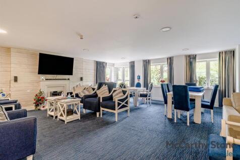 Homeowners Lounge