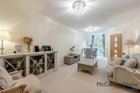 8657245-interior16.jpg