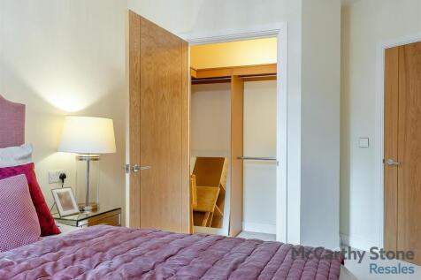 8657245-interior34.jpg