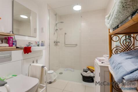 8652801-interior08.jpg