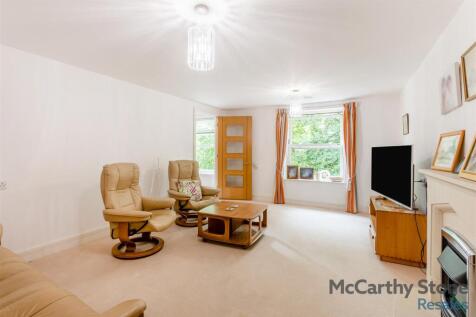 8657633-interior10.jpg