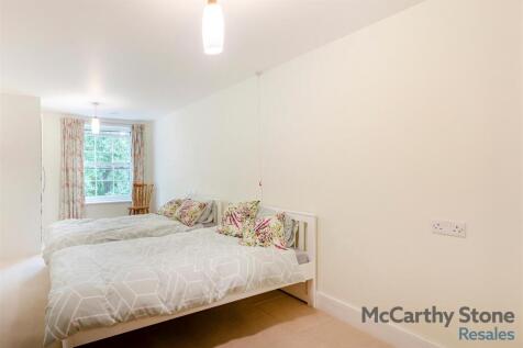 8657633-interior01.jpg