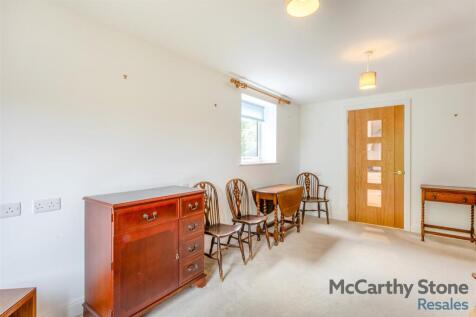 8657850-interior12.jpg