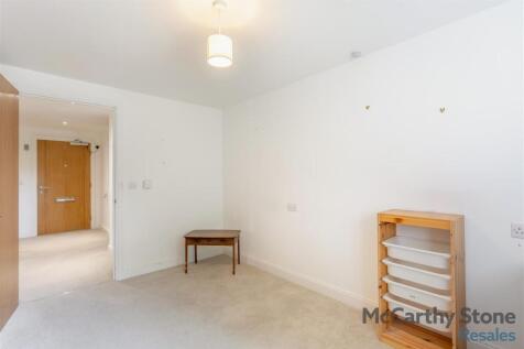 8657850-interior02.jpg