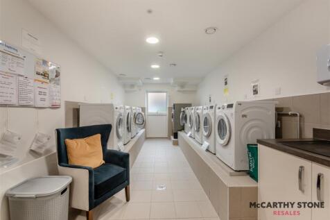 8618914-interior06.jpg