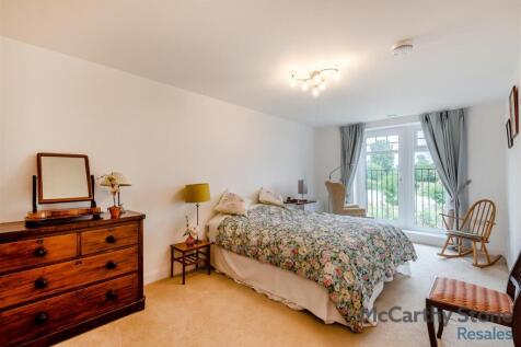 8656763-interior01.jpg