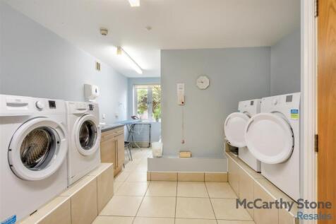 8658505-interior09.jpg