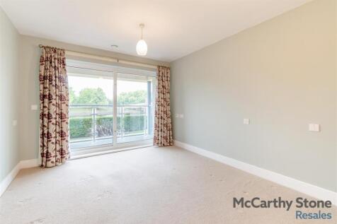 8658912-interior01.jpg