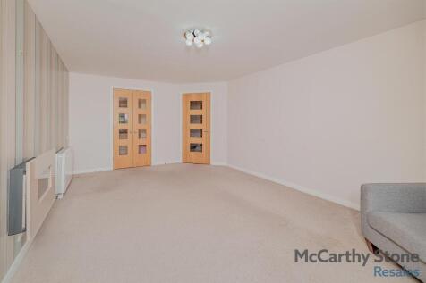 8657492-interior02.jpg