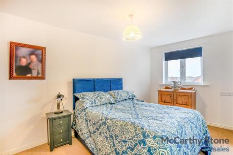 8657902-interior01.jpg