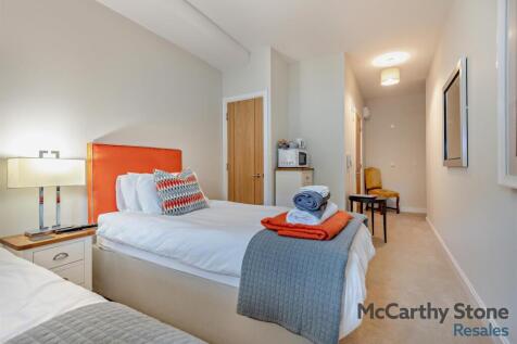 8659899-interior16-800.jpg