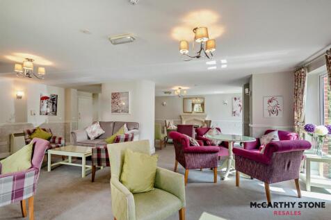 Homeowners Lounge