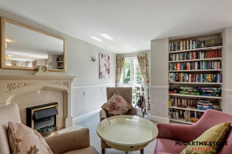 Homeowners Lounge