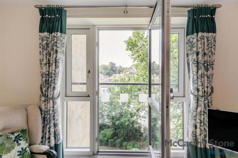 8659844-interior11.jpg