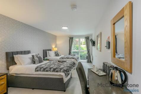 8659844-interior17.jpg