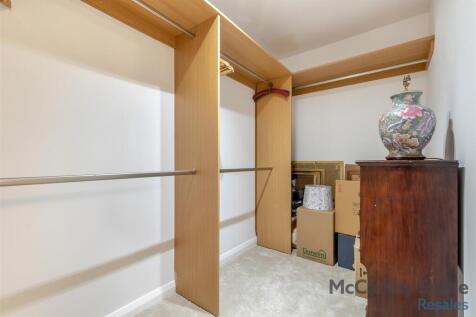 8659834-interior01.jpg