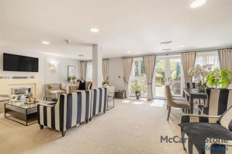 8659834-interior21.jpg