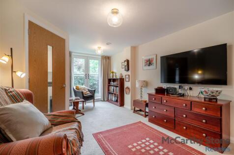 8646016-interior17.jpg
