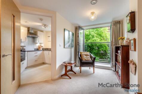 8646016-interior19.jpg
