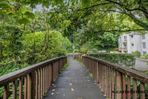 Rivers Edge Court