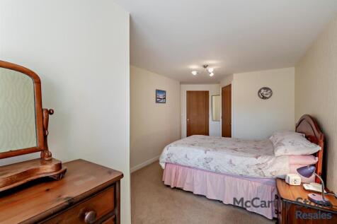 Double Bedroom