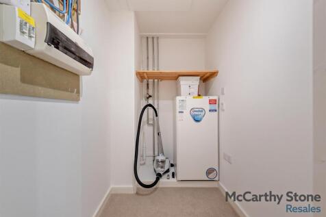 8660476-interior06-800.jpg