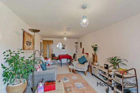 8660042-interior04-800.jpg