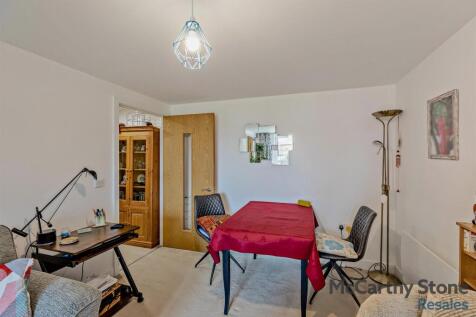 8660042-interior08-800.jpg