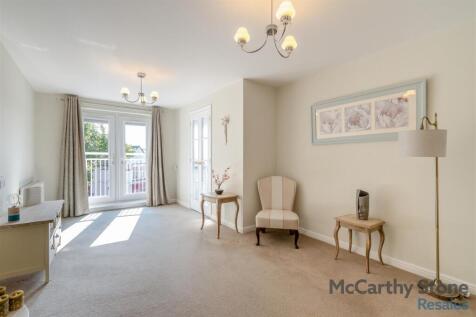 8659426-interior02.jpg